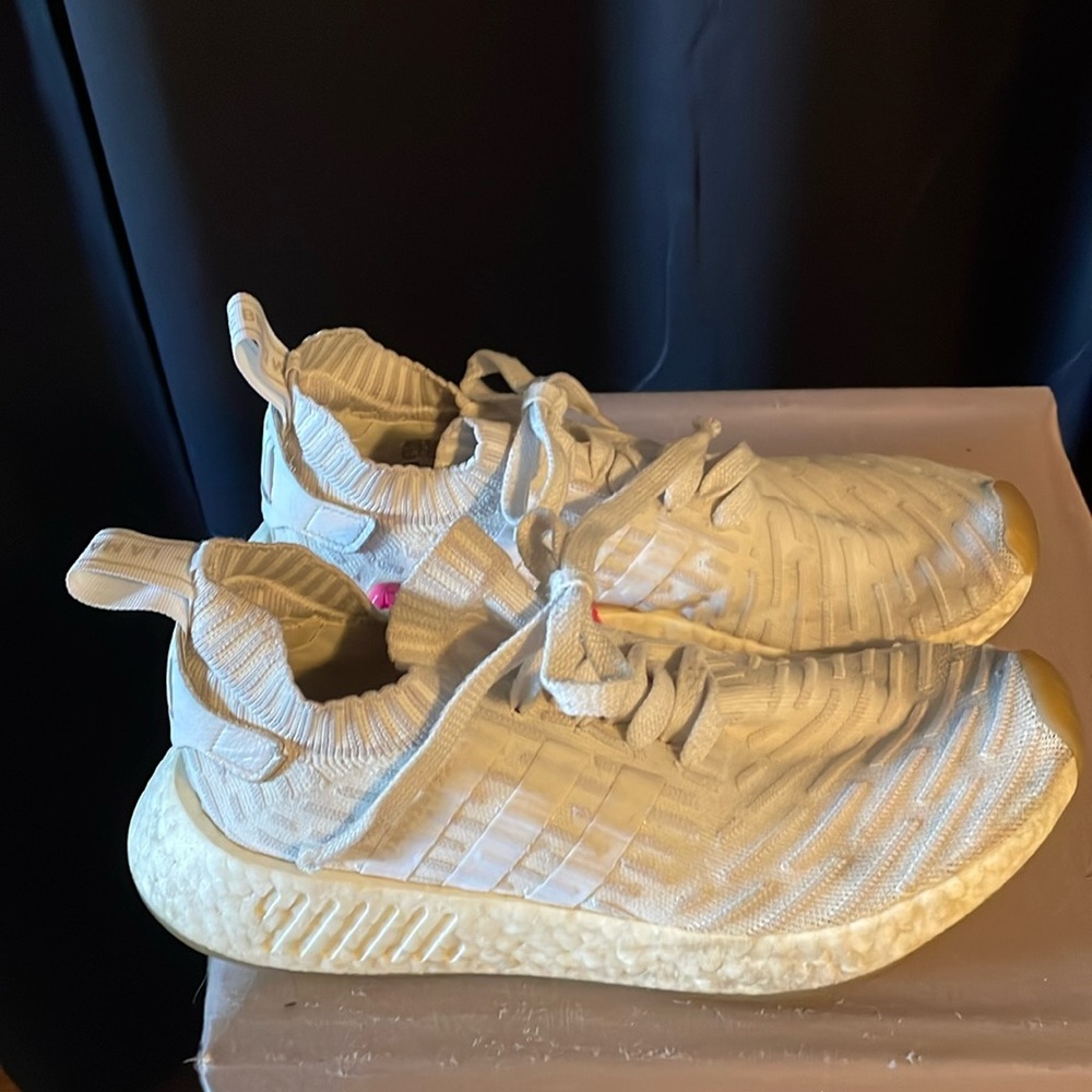 Adidas boost men’s, or women’s tennis shoes, size 8 1/2